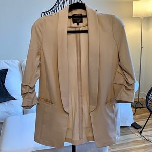 Beige summer blazer